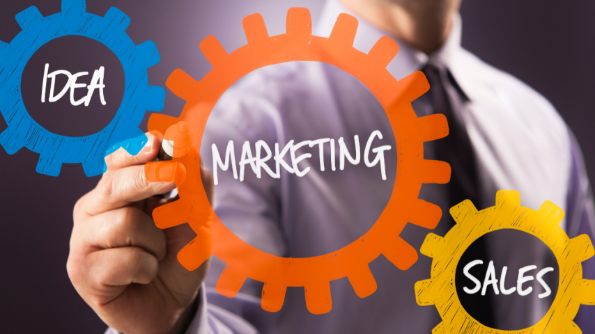 Comparison chart of 2026 invention submission avenues including licensing, crowdsourcing, and direct corporate portals.